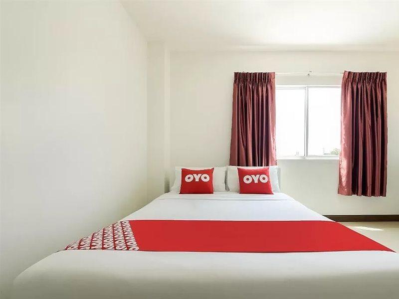 Oyo 350 Mae Saeng Place Si Racha Buitenkant foto