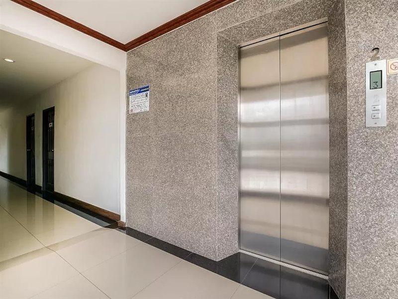 Oyo 350 Mae Saeng Place Si Racha Buitenkant foto