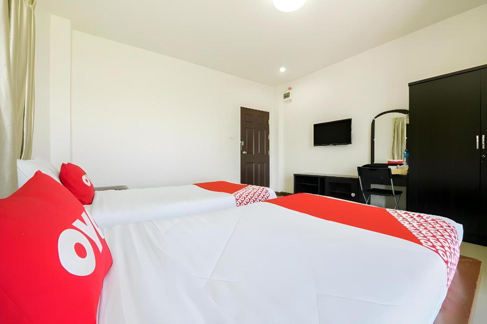 Oyo 350 Mae Saeng Place Si Racha Buitenkant foto
